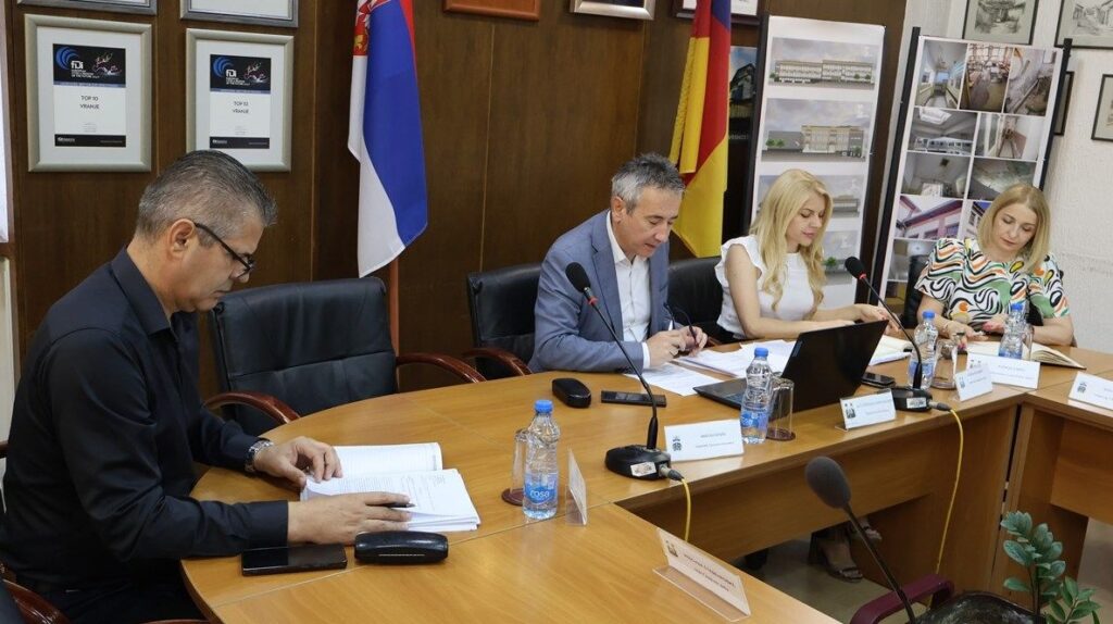 Већници усвојили извештаје јавних предузећа, подржане верске заједнице