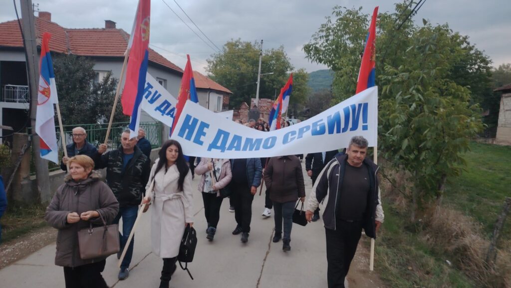 Подршка стигла и из Тибужда: Село уз свој народ на Косову и Метохији!