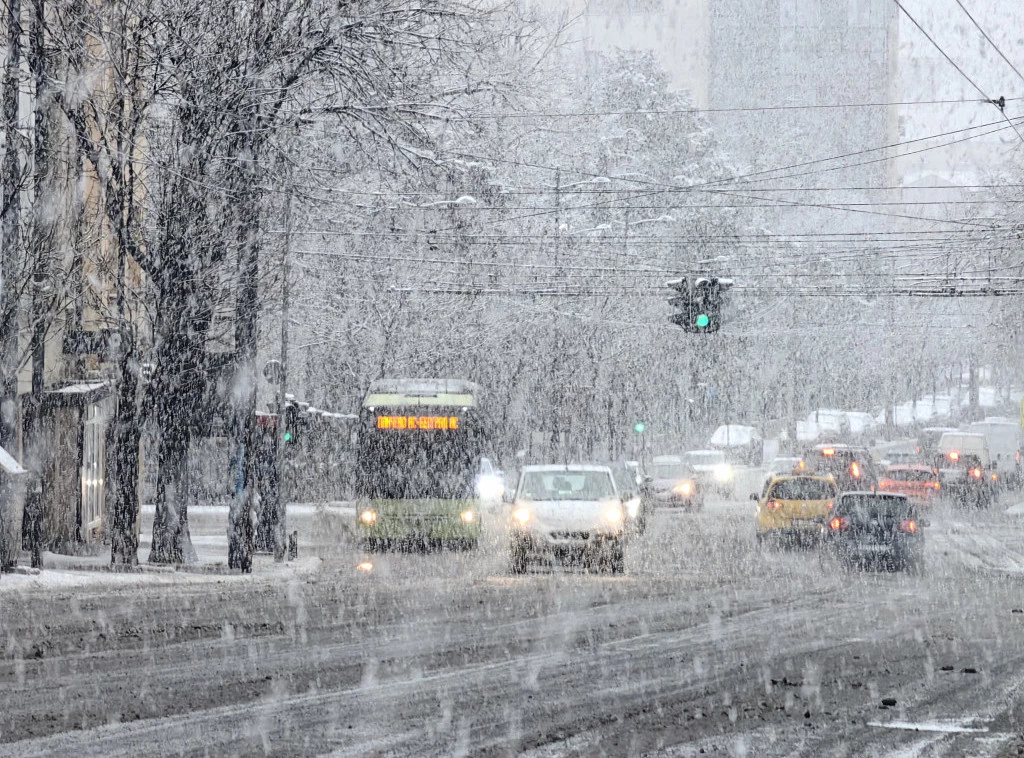 Путеви Србије: Ауто-путеви и путеви првог и другог реда проходни, екипе спремне да реагују по потреби