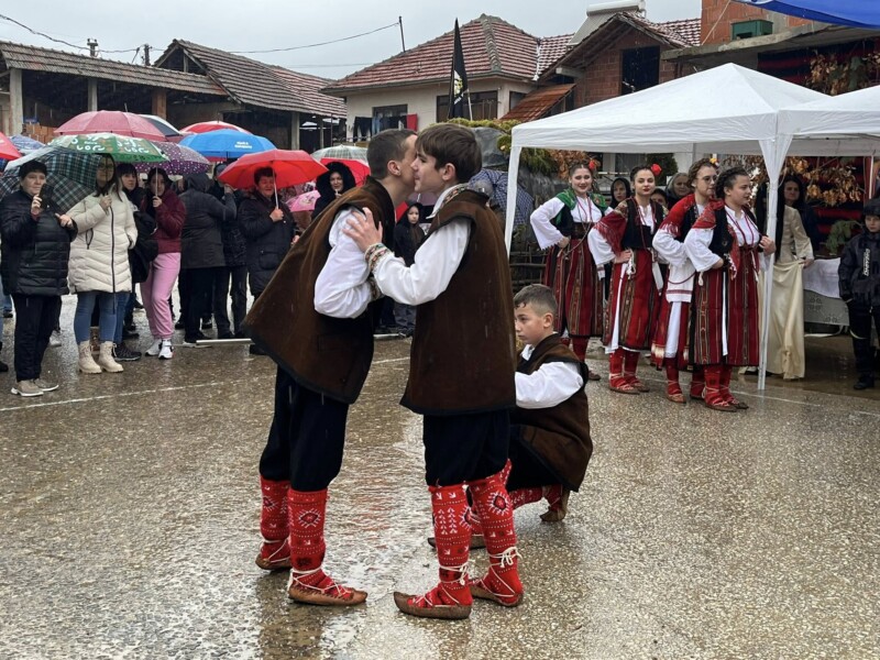 Целодневни програм на Бадњи дан у Горњем Вртогошу