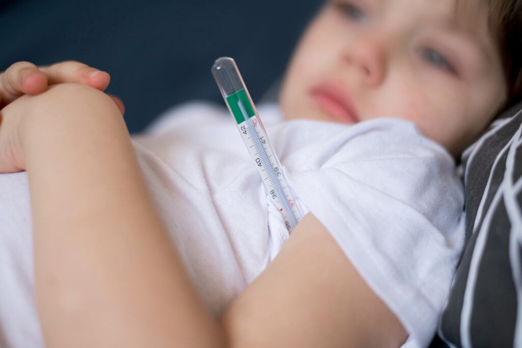 НЕ БОЈИ СЕ КО ЈЕ ЗДРАВ: Повишена телесна температура код деца