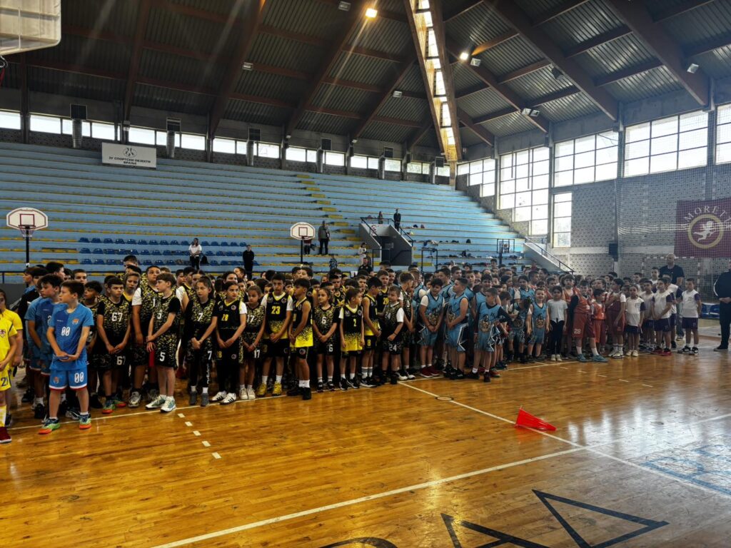 Мини баскет лига „Срећно детињство“