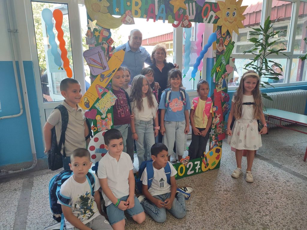 Драган Сентић пожелео добродошлицу новој генерацији ђака