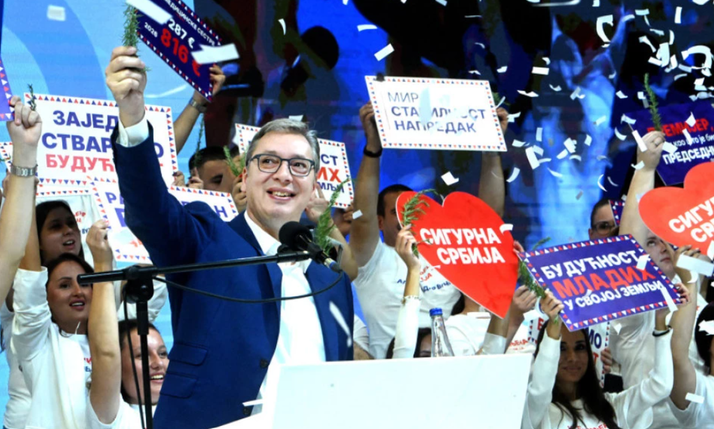 Вучић: Док дишем борићу се против оних који нападају Србију